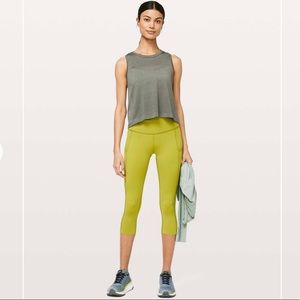 Fast and Free Crop II 19" *Nulux Golden Lime